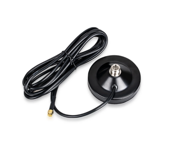 Magnetic Base for Antenna with LMR200 cable